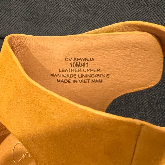 Crown Vintage Yellow Suede Platform Sandal Size 10 - Picture 5 of 6